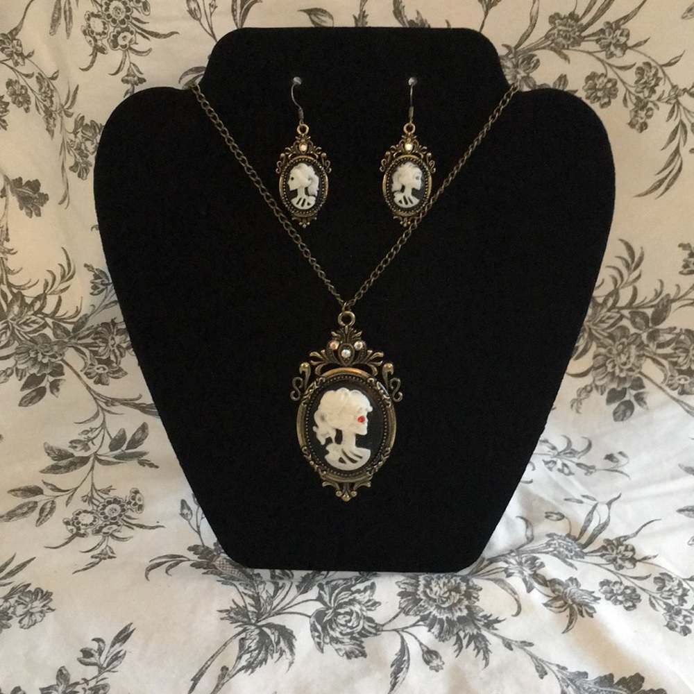Skeleton Cameo necklace and earrings set